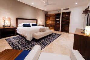3 habitaciones, escritorio, tabla de planchar con plancha y wifi gratis 