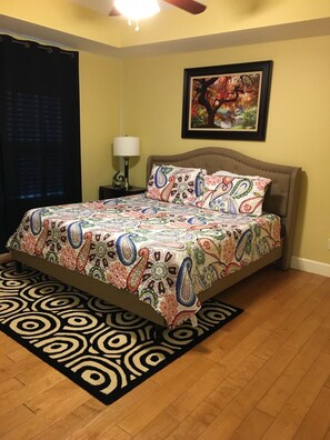 3 bedrooms, iron/ironing board, free WiFi, bed sheets - Bellawood Resort #1 Lakefront Cabin with Boat Slip - Unobstructed View! (Greers Ferry)