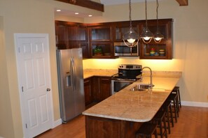 Fridge, microwave, oven, stovetop - Bellawood Resort #1 Lakefront Cabin with Boat Slip - Unobstructed View! (Greers Ferry)