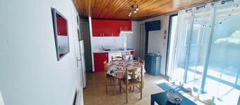 APARTAMENTO PARA 4 PERSONAS CHALET INFERIOR JARDIN CERCA BARBACOA LUGAR TRANQUILO