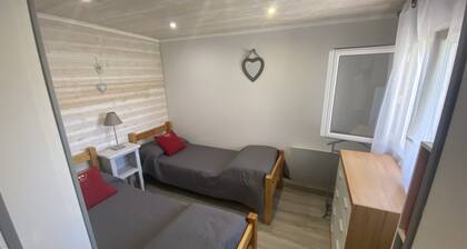 APARTMENT FOR 4 PEOPLE LOWER CHALET GARDEN FENCE BARBECUE PLACE QUIET