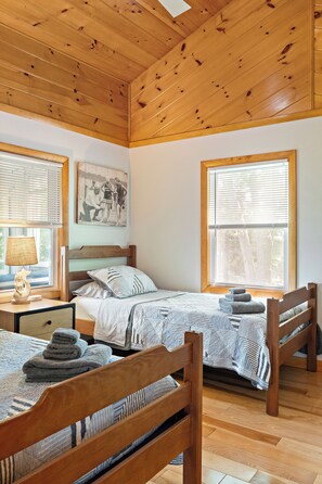 3 dormitorios, tabla de planchar con plancha, wifi y ropa de cama