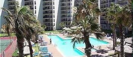 室外泳池、暖水池