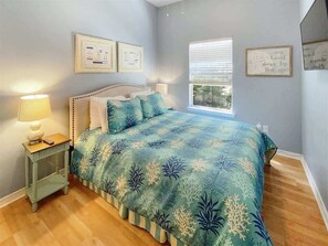 3 bedrooms, iron/ironing board, free WiFi, bed sheets - Private Pool-4 Bikes-Updated Home-`Endless Summer` (Santa Rosa Beach)