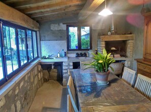 Dining - For rent Provencal mas adjoining (Barbentane)
