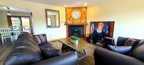 Smart TV, fireplace, video games