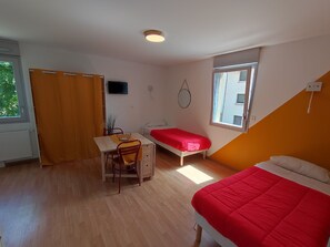 1 chambre, Wi-Fi gratuit, draps fournis