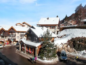 Exterior - Homerez - Studio in Les Carroz, mountain view. (Les Carroz)