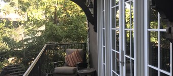 Creekside Casita walking distance to downtown San Carlos