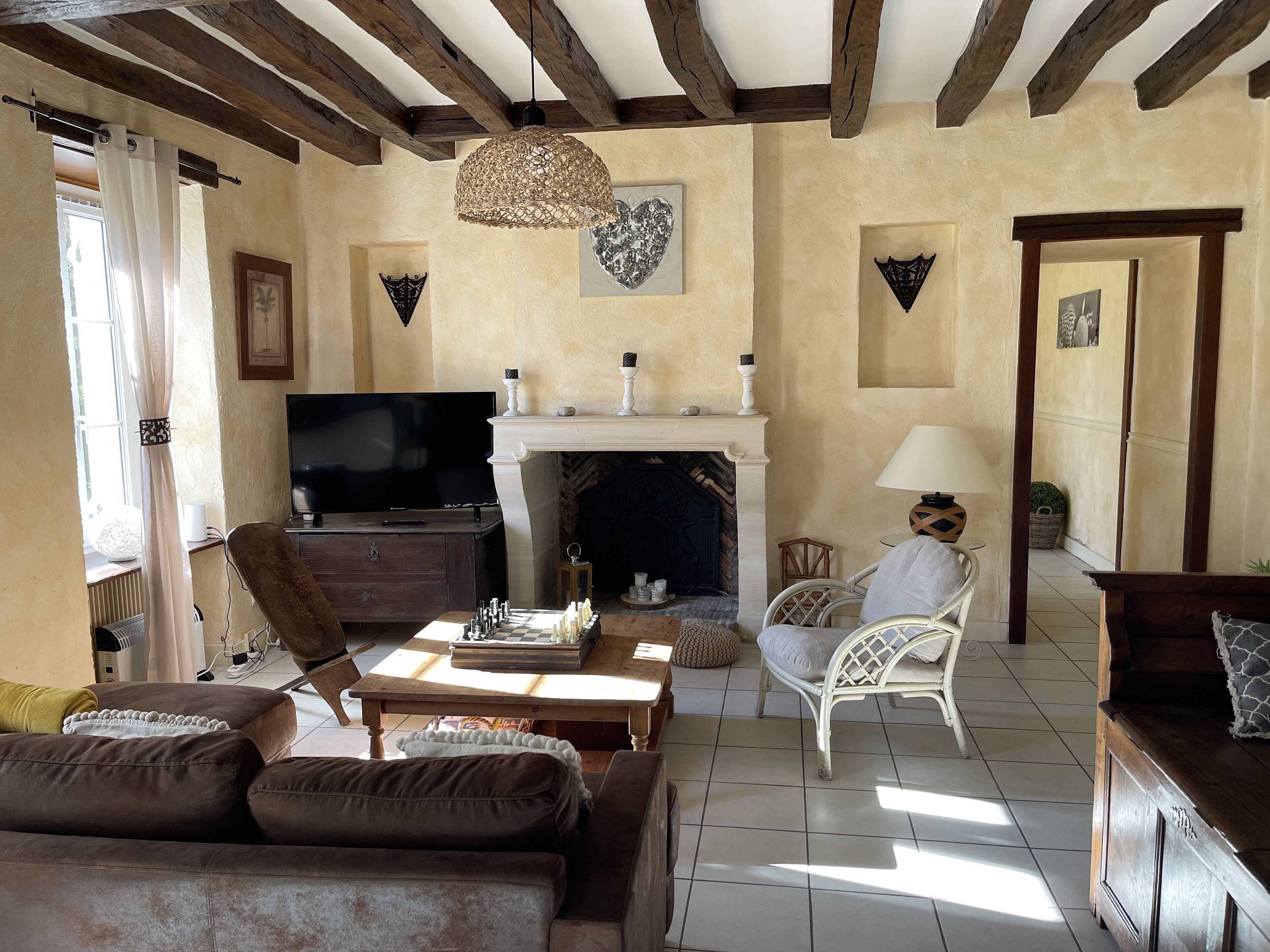 智能电视、乒乓球、书