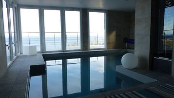 Piscine couverte, piscine chauffée