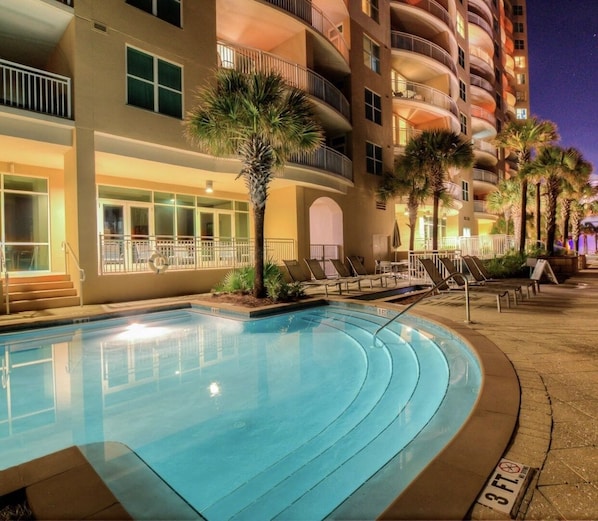 Indoor pool, outdoor pool