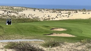 A golf course with sand dunes and a clear view of the ocean. - House in Moliets et Maâ for 5 people (Moliets-Et-Maa)