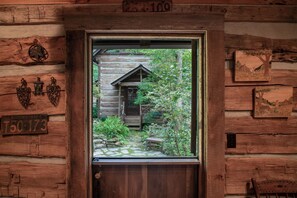 Interior - Aunt Babbies Cabin | 1 Bed, 1 Bath (Pisgah Forest)