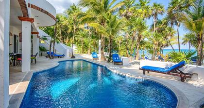 5-Sterne-Erfahrung! Oceanfront 4BR / 4BA Villa mit eigenem Strand + Pool, Schnorcheln