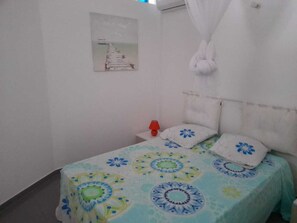 2 chambres, bureau, fer et planche à repasser, Wi-Fi gratuit