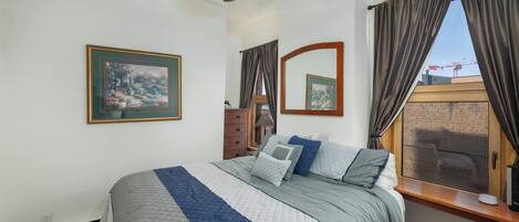 1 bedroom, iron/ironing board, free WiFi, bed sheets