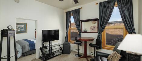 1 Schlafzimmer, Bügeleisen/Bügelbrett, kostenloses WLAN, Bettwäsche