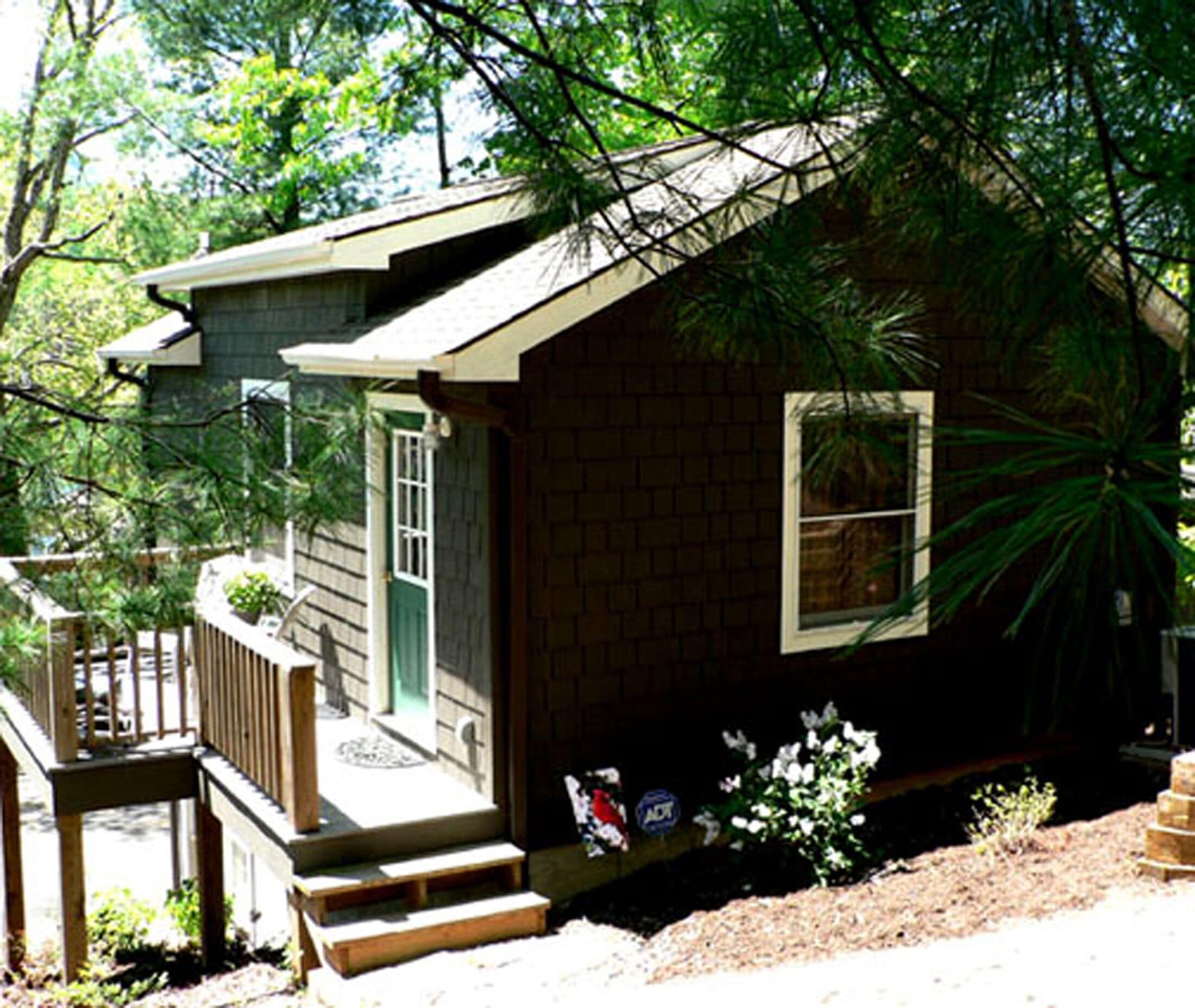 Lake Lure Rental: Romantic Lake Getaway