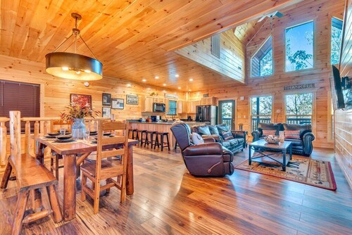 🏊 OUTDOOR & 👙 INDOOR PRIVATE POOL | 🛀 HOT TUB | 🎱 POOL TABLE