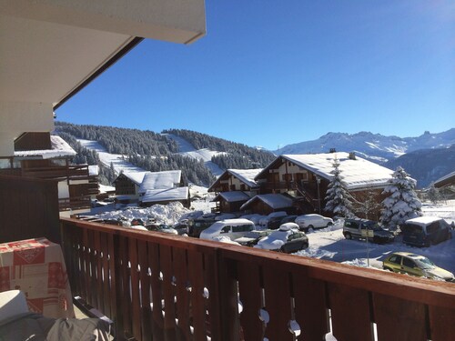 Appt 8 pers, plein sud, balcon 12m2, vue splendide coeur station pied des pistes