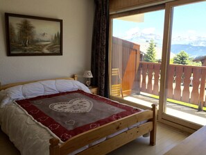 3 chambres, bureau, lit de bébé portatif, accès au Wi-Fi (inclus)