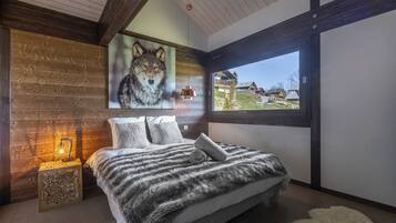 5 soverom, strykejern/-brett, reiseseng for barn og wi-fi (inkludert)