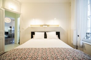 2 bedrooms, iron/ironing board, travel crib, free WiFi