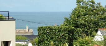 Quiet studio near the sea