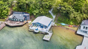 Exterior - Star Cove: Luxury Couples Retreat! (Hammondsport)