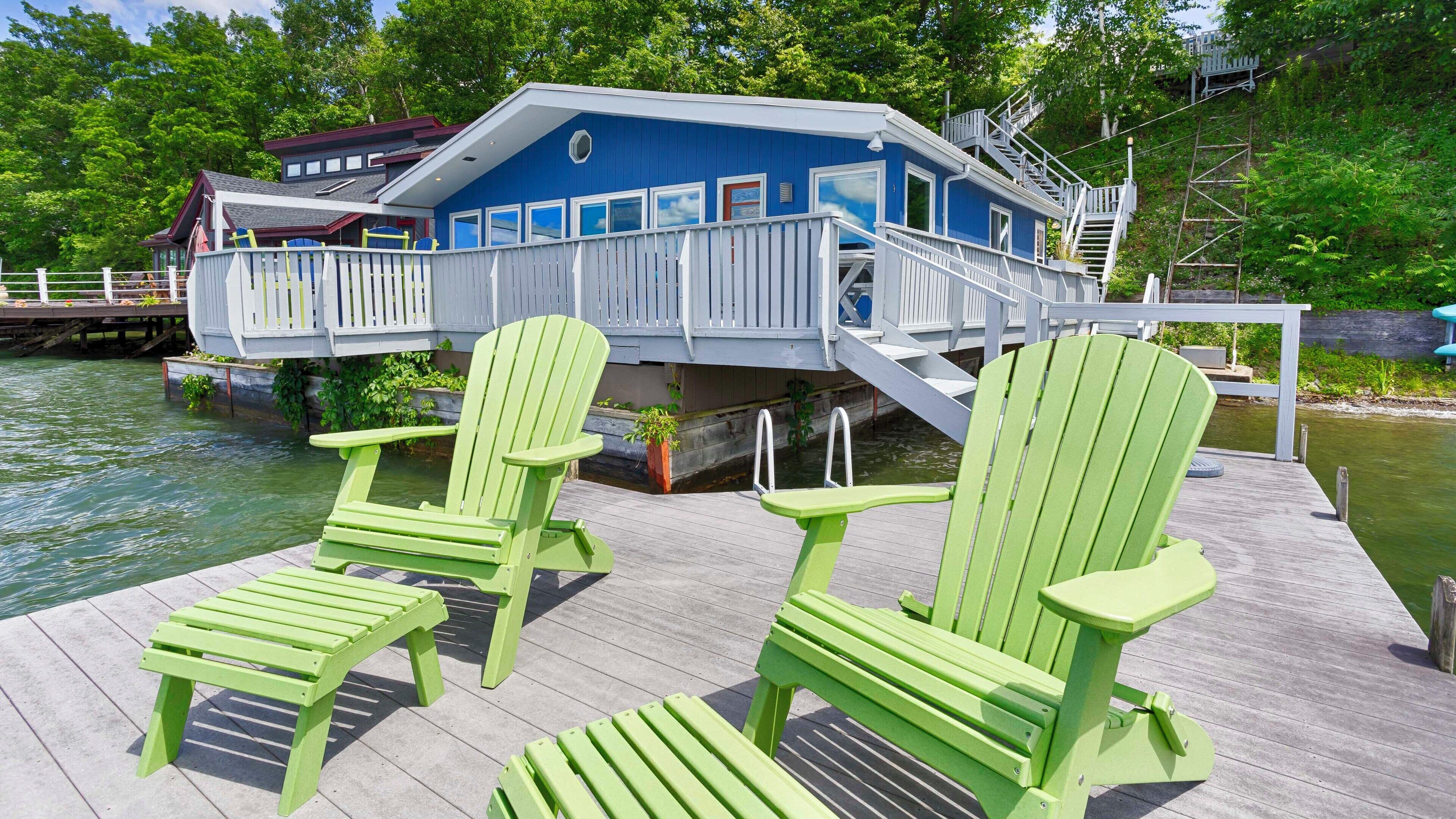 Star Cove: Luxury Couples Retreat