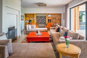 TV, fireplace, table tennis