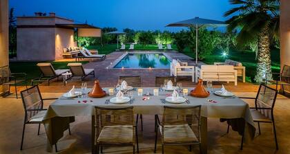 Villa SALAMOUNI, with swimming pool (4-6 bedrooms, sleeps 8-12)