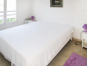 1 bedroom, iron/ironing board, free WiFi, wheelchair access