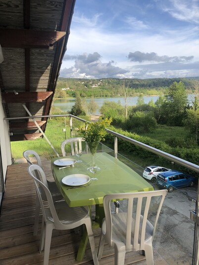 RIVER OF THE LAKE: T2bis of 55 m2