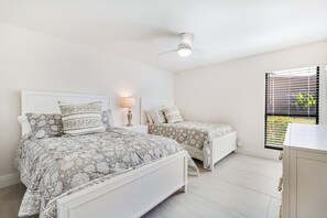 Room - Blind Pass Condos at Bowman's Beach F103 on beautiful Sanibel Island (Sanibel Island)