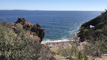 Beach nearby, sun-loungers