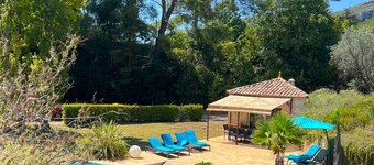 Magnifique villa dans les collines de Pagnol avec piscine privée 