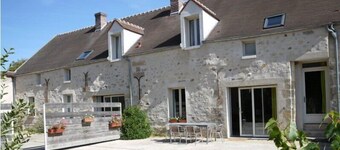 Les Lattis: Cottage restored in the traditions, in a typical farm of Vexin