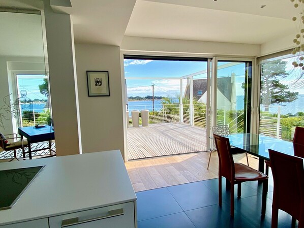 Interior - VERY NICE HOUSE with SEA VIEW and garden overlooking coastal path (Concarneau)