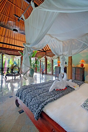 2 室のベッドルーム、アイロン / アイロン台、WiFi、ベッドシーツ