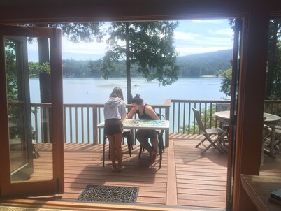 Roche Harbor Bayfront Escape: Luxe Retreat with Kayaks, Deck & Wildlife Views