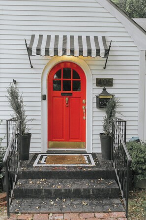 تفاصيل الفندق من الخارج