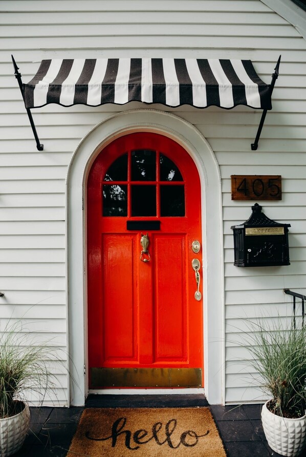 Exterior detail - Off to the Races with The Paddock Boutique Home! Stay Close to Oaklawn Racing!
(Hot Springs)