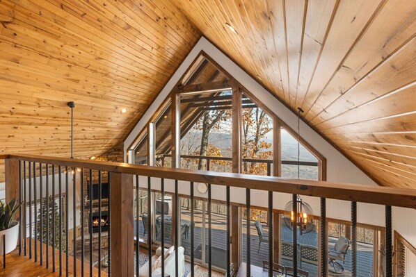 Interior - Red Rock Vista Cabin-Summer Family Vacation in Jasper (Jasper)