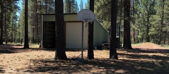 10 Acres of privacy near Sunriver