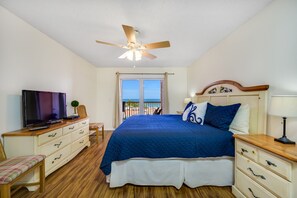 2 bedrooms, iron/ironing board, free WiFi, bed sheets - Beach Cottages Beachfront - Your Escape Awaits! Sun, Secure, Family Friendly (Indian Shores)