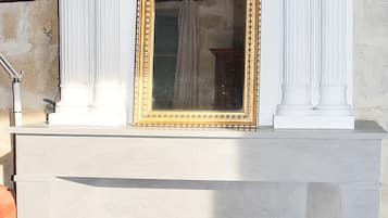 1 chambre, fer et planche Ă repasser, Wi-Fi gratuit, draps fournis