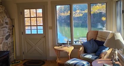 Tranquillity on the water in New Harbor