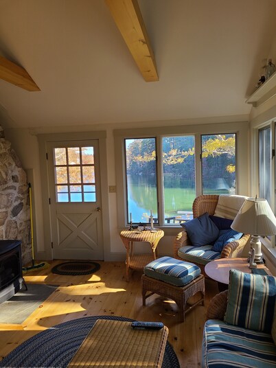 Tranquillity on the water in New Harbor